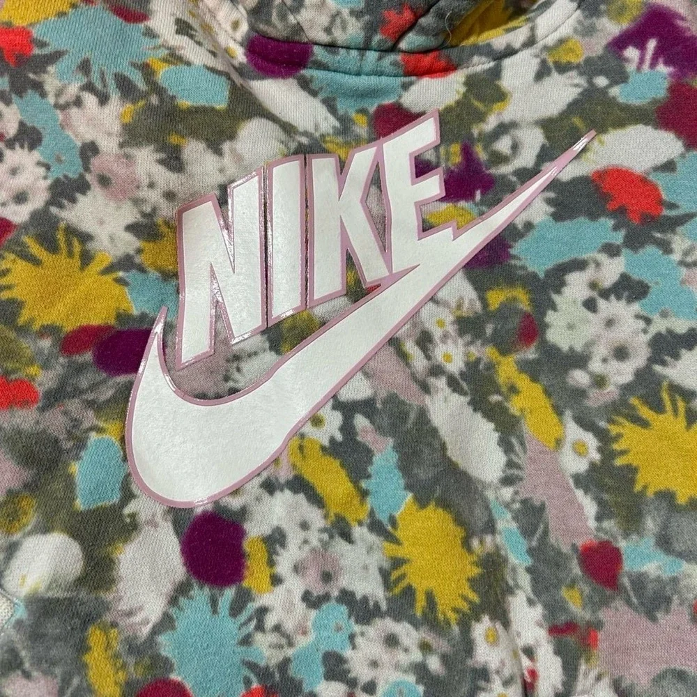 Nike Girls Floral Watercolor Hoodie – Size Small